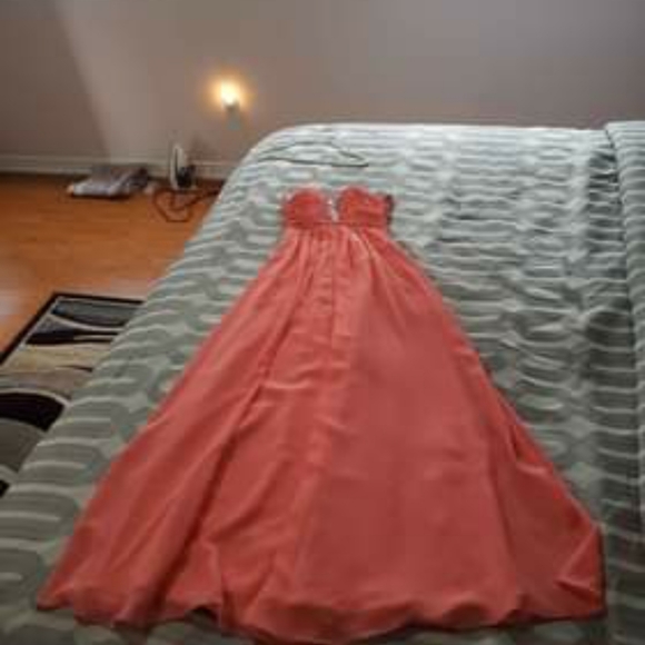 Prom/Party 👗 Dress Size 2 - Picture 4 of 6